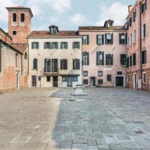 Ca' del Monastero 6 Collection Chic Apartment for 4 Guests with Lift Venice