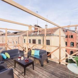 Ca' del Monastero 7 Collection Bright Apartment with Terrace in Venice
