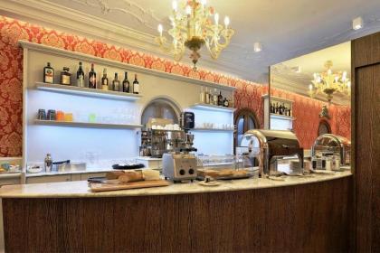 Al Theatro Palace - image 3