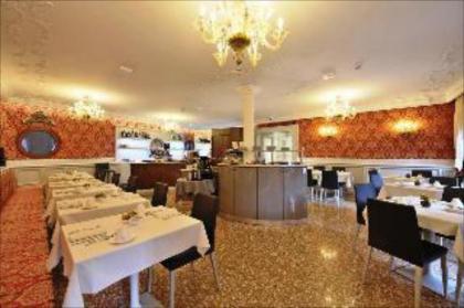 Al Theatro Palace - image 4