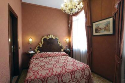 Ateneo Hotel - image 16