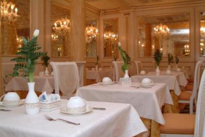Hotel Belle Epoque - image 5