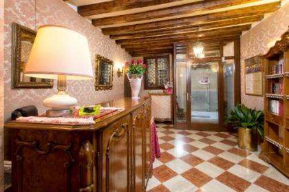 Hotel Mezzo Pozzo - image 4