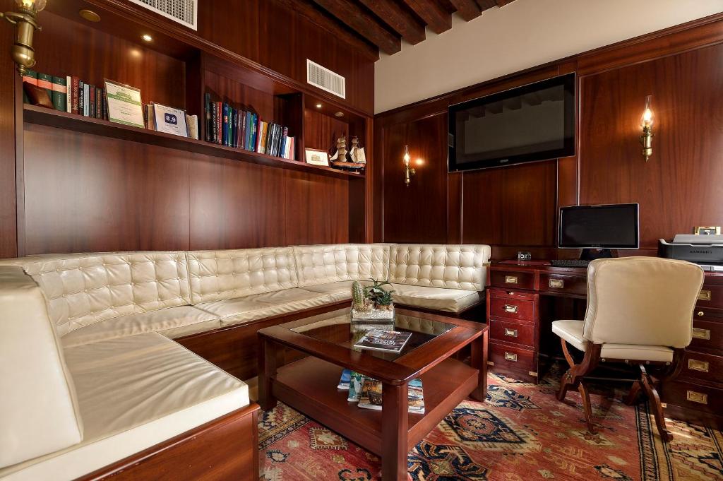 Hotel Bucintoro - image 2