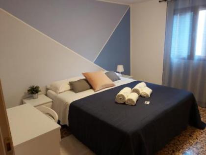 Veneziacentopercento Apartments & Rooms - image 1