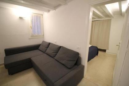 Veneziacentopercento Apartments & Rooms - image 12