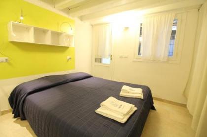 Veneziacentopercento Apartments & Rooms - image 14