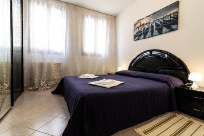 Veneziacentopercento Apartments & Rooms - image 9