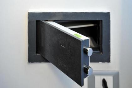 Venetian Apartments - image 21