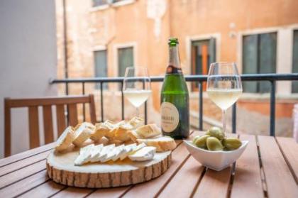 Ca del Mar Venice Luxury Apartments - image 14