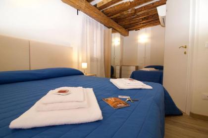 Veneziacentopercento Rooms - image 26