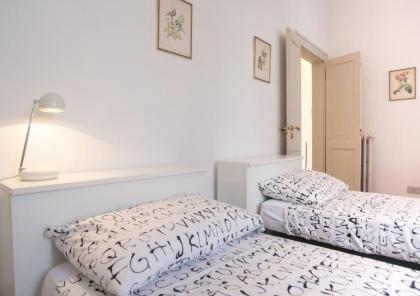 Lustraferi Apartment - image 3