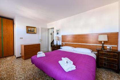 Rialto Apartment - image 9