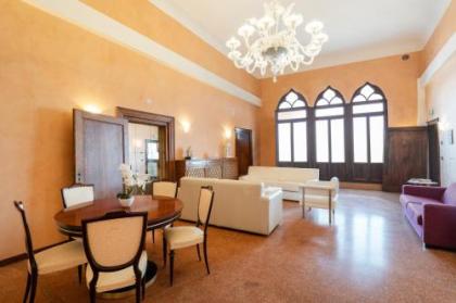 Doge Morosini Palace - image 5