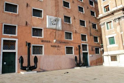 Appartamento Calle dei Preti at yourhomefromhomeinvenice - image 28