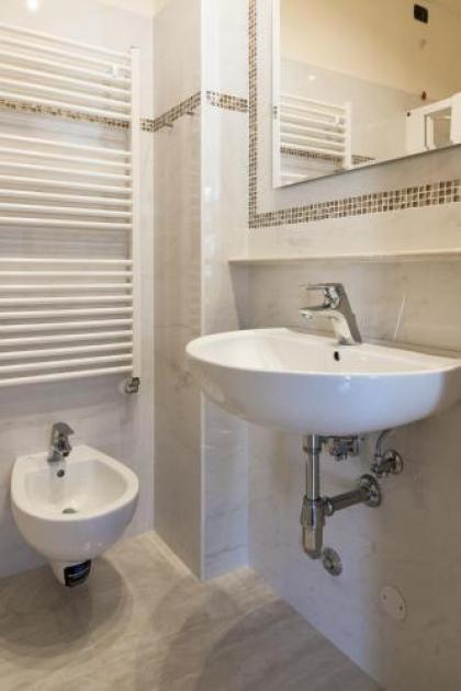 Venice Inn - image 14