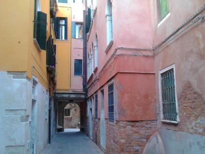 San Polo Home - image 21