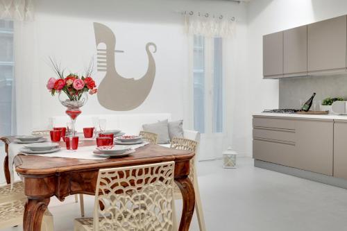 Bacchus Venice Residence - main image