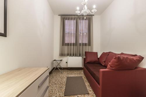 Ca' del Monastero 4 Collection Apartment up to 8 Guests with Lift - image 7