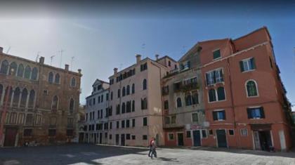 La Tana Cozy Apartment in Campo San Maurizio - image 10