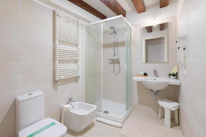 Ca' del Pozzo Loft Apartment - image 5