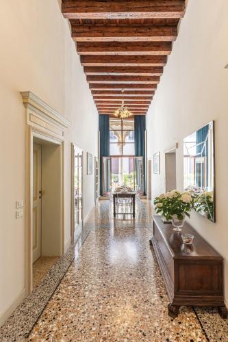 Ca' Romantica Terrace - image 4