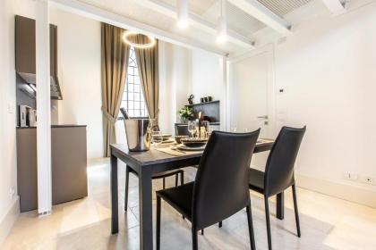Elegant Fornasa Vecia canal view with a beautiful garden R&R - image 26