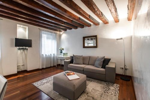 Doge's Palace Suite R&R - image 3