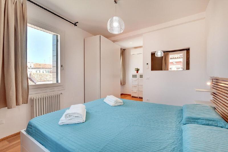 CA' LUCIA BRIGHT APARTMENT  VENICE - image 5
