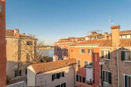 Pgrhome Luxury Apartments Coral Loft Venice - image 22