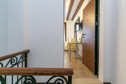 Rialto Suite 707 - image 24
