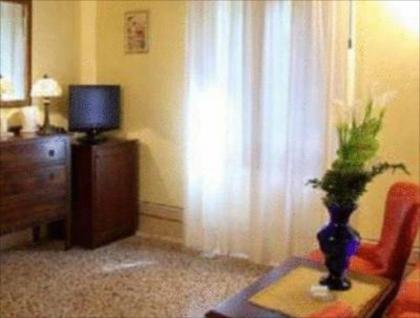 Pensione Accademia - Villa Maravege - image 3