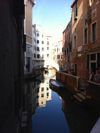 B&B Al Teatro with canal view - image 9