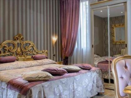 Hotel Santa Marina - image 4
