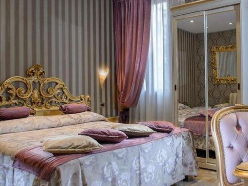 Hotel Santa Marina - image 4