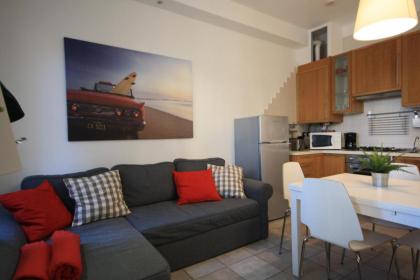 Cadillac apartment - image 21