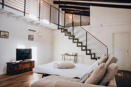 Guggenheim Luxury Suites By Bricola Apartments - image 23