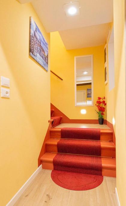 NINA VENICE APARTMENT - image 21