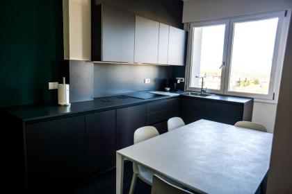Venice Terminal Apartments & Suites - image 21