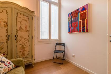 Gallery House - image 30