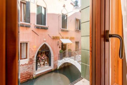 Castello Appartamento con vista sul Canale x6 - image 25