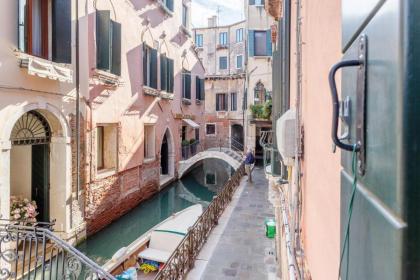Castello Appartamento con vista sul Canale x6 - image 26