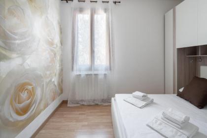 San Polo Canal View Apartments by Wonderful Italy - image 23