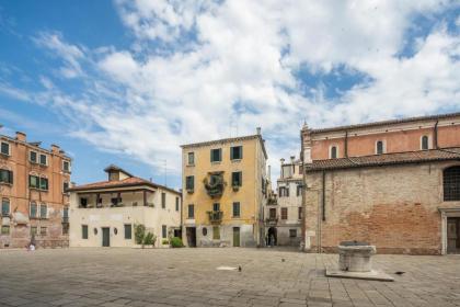 Bright Apartment On Venetian Roofs R&R - image 28