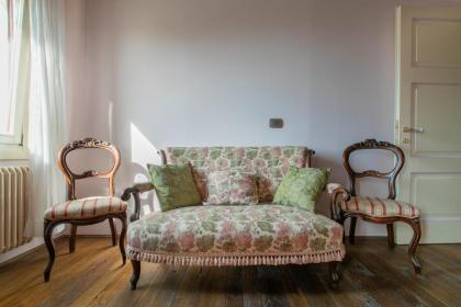Wondrous Palazzetto 1619 in Magical Burano Island - image 21