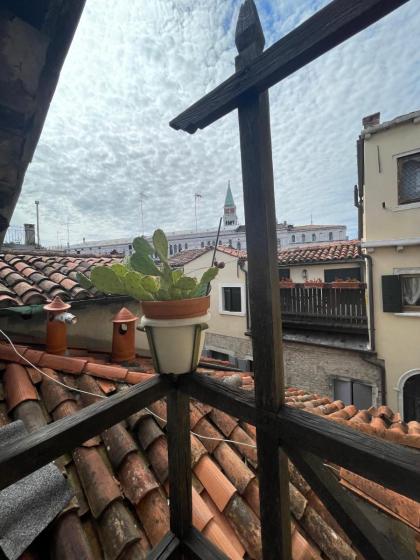 Ca' ai Sospiri - image 22