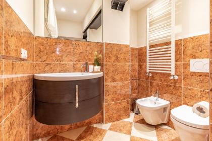 Italian Experience-Venice Boutique Apartment - image 23