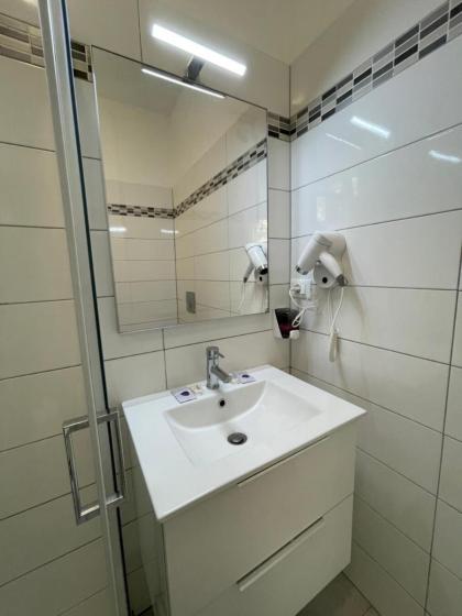 Hotel Hub Venice - image 30