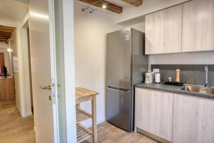 Ecco Suites Apartments - image 22