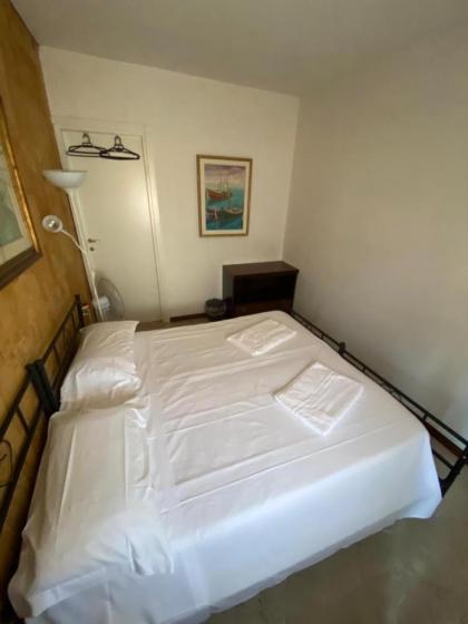 Eagle's Nest Venice Guest House - image 21